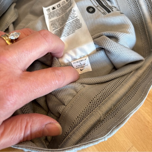 NIKE ELITE Dri-Fit Embroidered UCONN Huskies Gray Track Jacket Pants Women Sz S - Picture 16 of 16